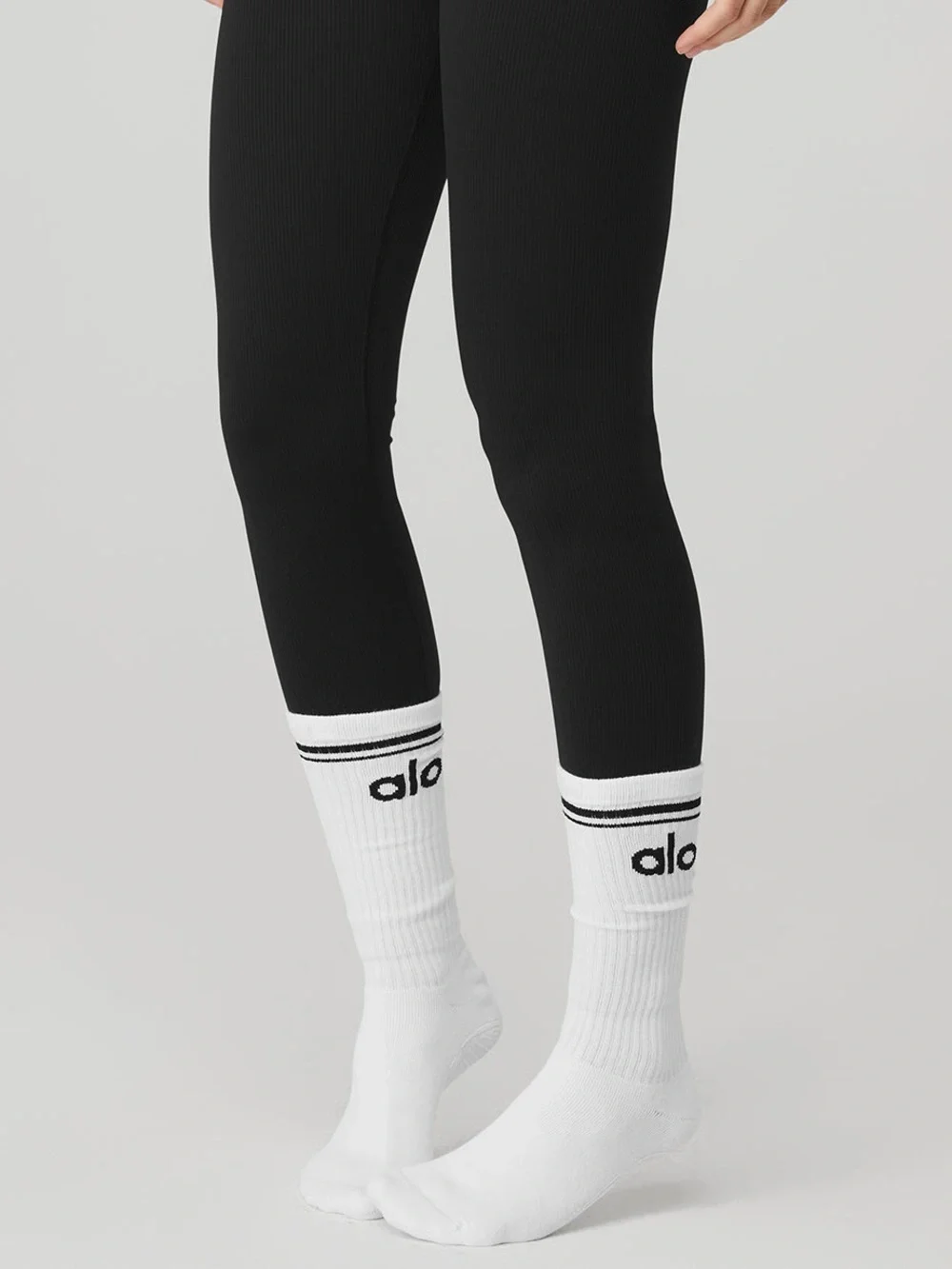 ALO Yoga Unisex Throwback Barre Sock - White Size M (W) 8-11.5 (M) 6.5-10 NWT